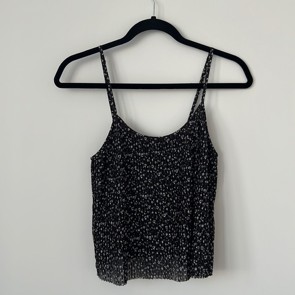 HOLLISTER Floral Tank - Picture 1 of 4